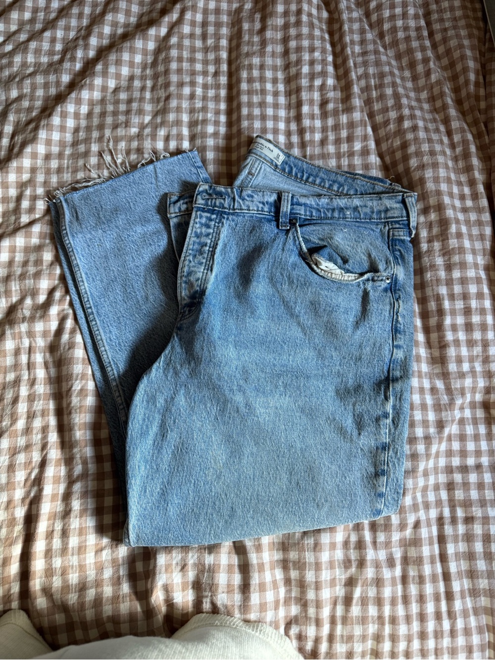 Abercrombie & Fitch Straight Leg Jeans in Light Blue Wash